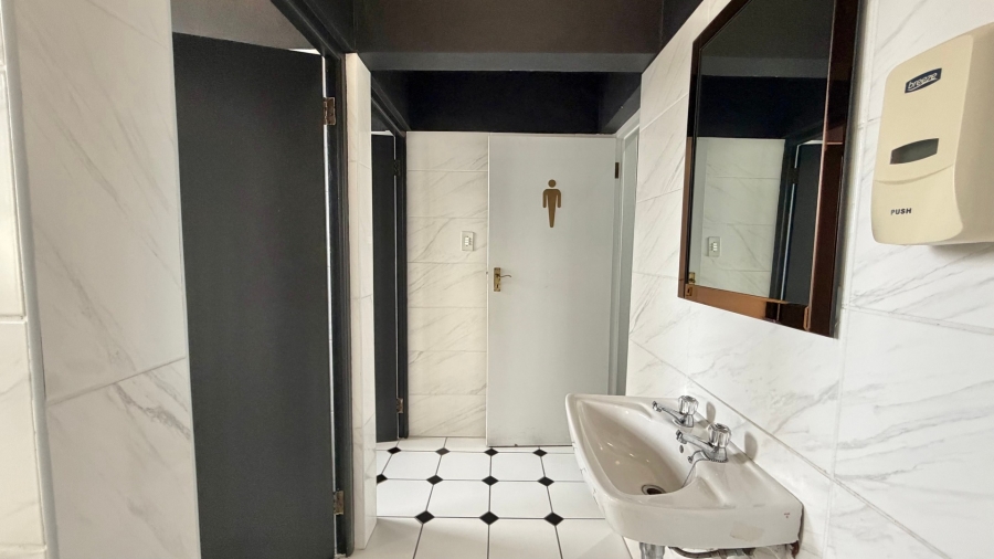 To Let Commercial Property for Rent in Somerset West Western Cape